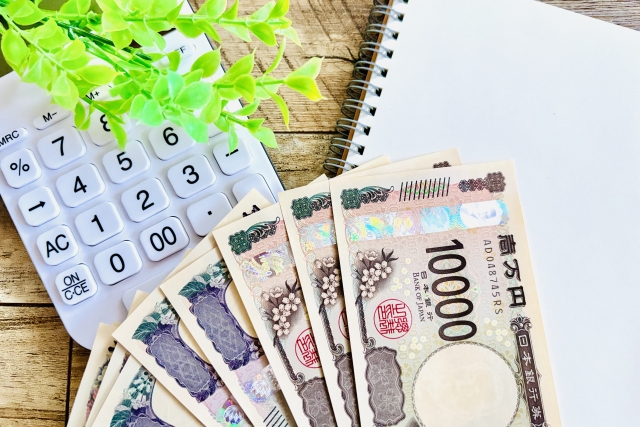 電卓とお札