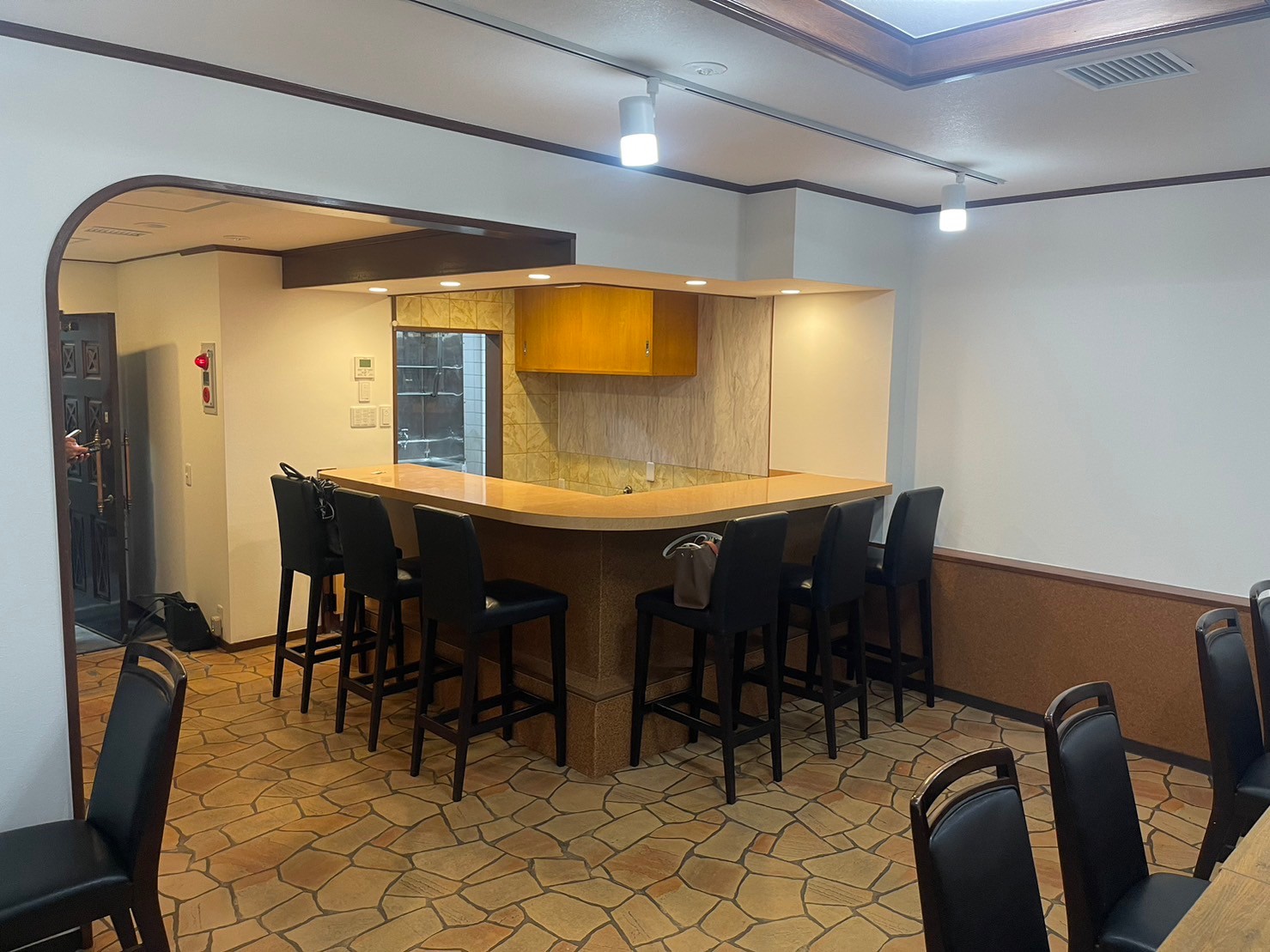 飲食 店 居抜き