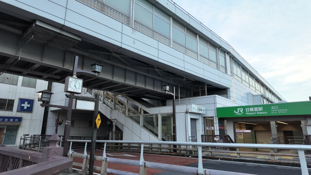 日暮里駅前の様子