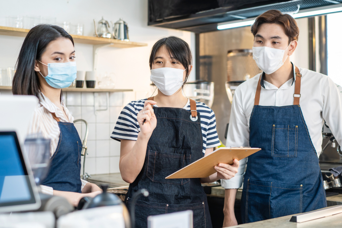 飲食店の二毛作における営業許可はどうすべき？2つのパターンを解説