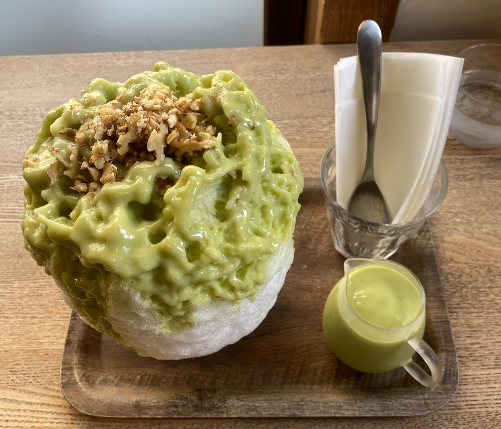 アボカドくるみミルクかき氷