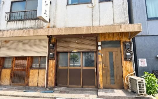 【台東区・浅草駅徒歩2分】ワンオペ開業とインバウンド集客に特化した小規模居抜き物件／約2.19坪