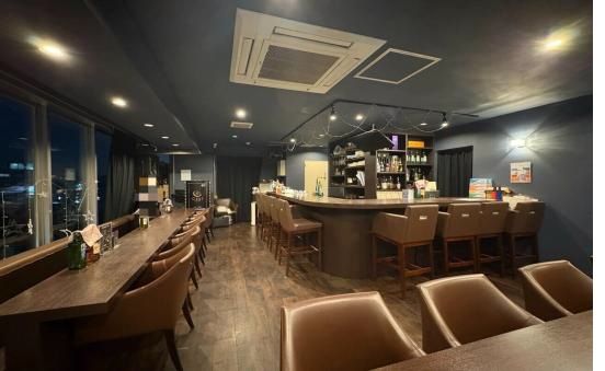 【世田谷区・祖師ヶ谷大蔵駅徒歩1分】カラオケ可能な4階バー・スナック居抜き物件／約15.45坪