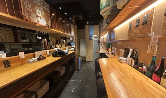 【京都市中京区・烏丸御池駅徒歩4分】人通りの絶えない京都中心部の1階路面店居抜き物件