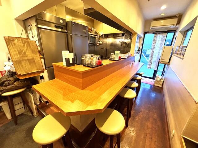 【品川区】⼾越公園駅徒歩4分/重飲食相談可/可愛い内観/カウンター/1階路面店/居抜き物件