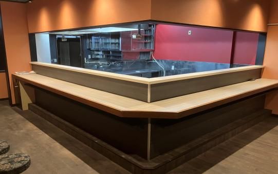 【埼玉県狭山市・狭山市駅徒歩4分】ワンオペ開業向け小箱路面居酒屋居抜き物件