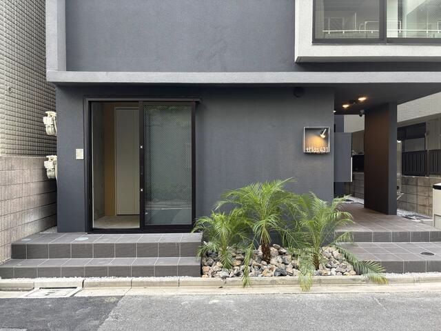 【墨田区】押上駅徒歩5分/複数路線利用可/好立地/新耐震基準/お洒落な外観 デザイナーズマンション/1階路面店