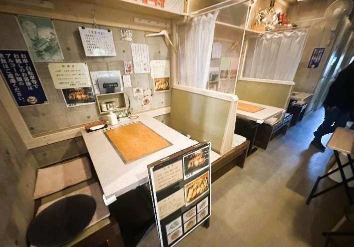 【大阪市住吉区・あびこ駅徒歩6分】小規模な飲食店が密集するエリアに位置する、1階路面の居酒屋居抜き物件／約11.4坪