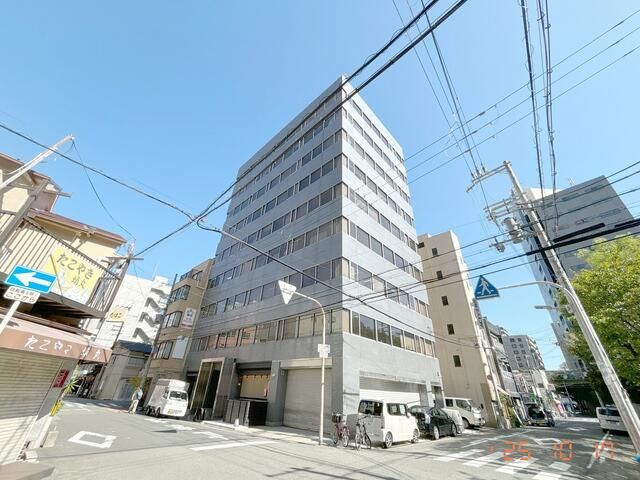 【大阪市北区・中津駅徒歩4分】17.97坪／飲食店可／業種相談可／共用男女別トイレ／エレベーター