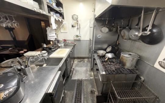 【川崎市中原区・武蔵新城駅徒歩7分】賃料19.8万円の1階小箱焼肉居抜き物件／業態制限なし・約10.5坪
