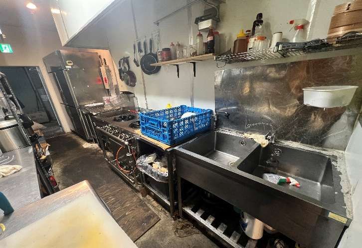 【府中市・分倍河原駅徒歩1分】駅出てすぐの飲食店集積エリアの路面韓国料理居抜き物件／17.17坪