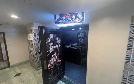 【新宿区・歌舞伎町2丁目】区役所通り沿いの4階BAR居抜き物件／新宿駅徒歩7分・約9.25坪