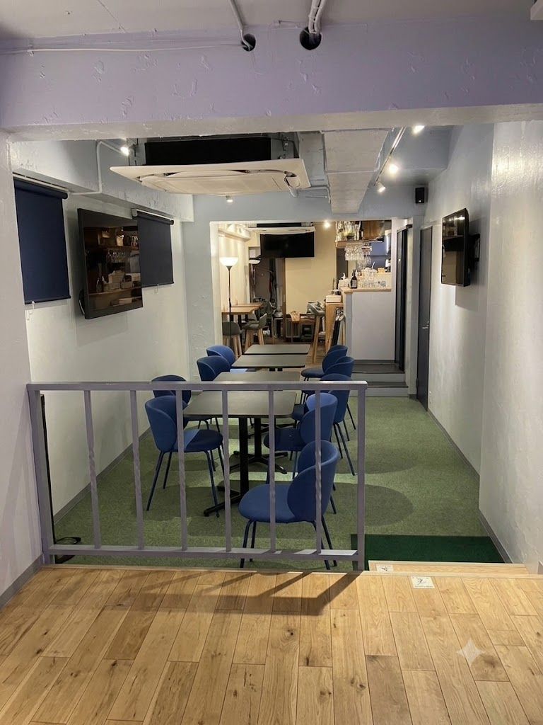【杉並区・高円寺駅徒歩4分】純情商店街近くの内装美麗なダイニングバー居抜き物件／約17.65坪