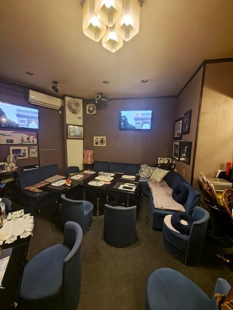 【東白楽駅徒歩4分】角部屋×居抜き｜飲食店可能な1フロア1テナント物件