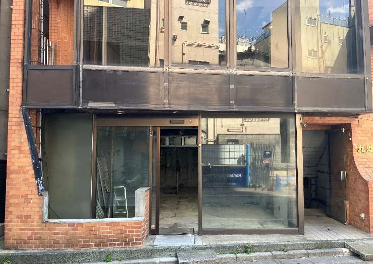 【板橋区・ときわ台駅徒歩1分】1階路面の飲食店向けスケルトン物件／13.29坪・自由設計可能な貸店舗