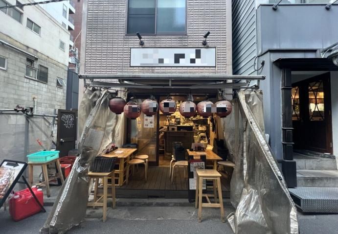 【港区】新橋駅徒歩2分／SL広場付近／内装美麗／焼き鳥店居抜き物件／約5.65坪
