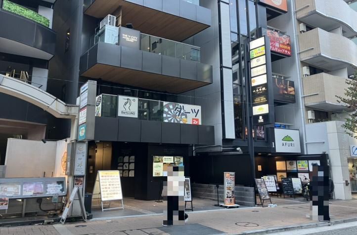 【港区】麻布十番駅徒歩2分／内装美麗なバー居抜き物件／テラス席あり／前業態ゴルフバー