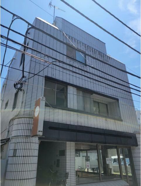 【港区・外苑前駅徒歩3分】イタリアン居抜き・約82㎡の貸店舗／人気の南青山エリア／地下店舗／地下専用階段付き