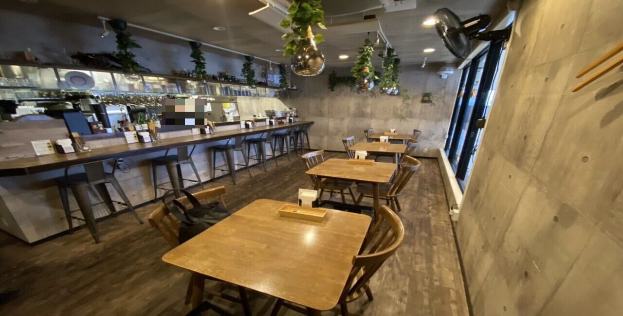 【福岡市・赤坂駅2分】ランチ需要◎昭和通り沿いカレー店居抜き（11坪）