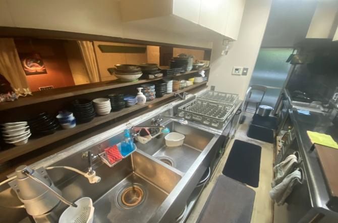 【福岡市・赤坂駅徒歩3分】大名エリア◎駅近15坪の飲食店居抜き