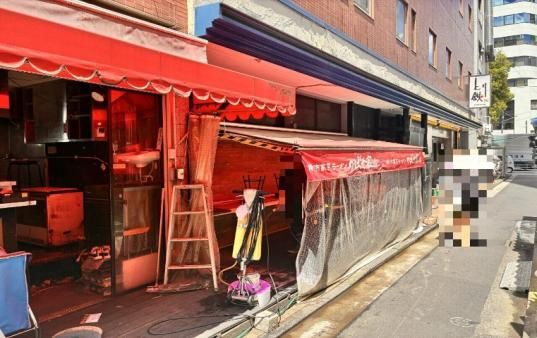 property card img
