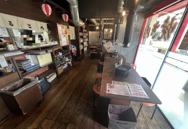 【聖蹟桜ヶ丘駅徒歩5分・多摩市】川崎街道沿いで視認性◎な間口が広い焼肉居抜き物件／約20.14坪