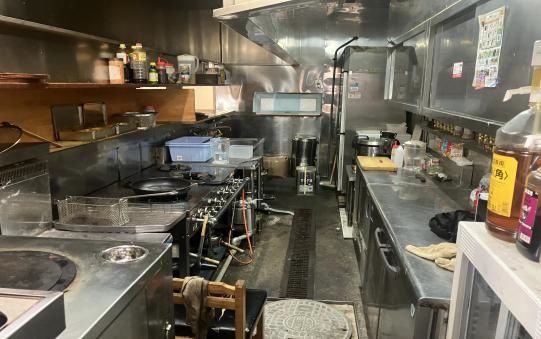 【荒川区・三ノ輪橋駅徒歩5分】南千住仲通り沿いの1階アジアン料理店居抜き物件／賃料24.2万円・約17.1坪