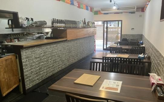【荒川区・三ノ輪橋駅徒歩5分】南千住仲通り沿いの1階アジアン料理店居抜き物件／賃料24.2万円・約17.1坪