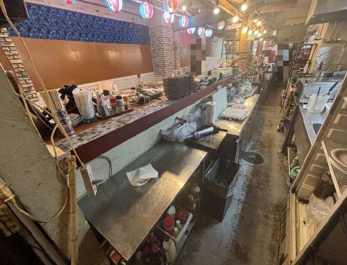 【三重県四日市市・近鉄四日市駅徒歩3分】諏訪栄町の大型飲食店居抜き物件／居酒屋開業向け60.5坪
